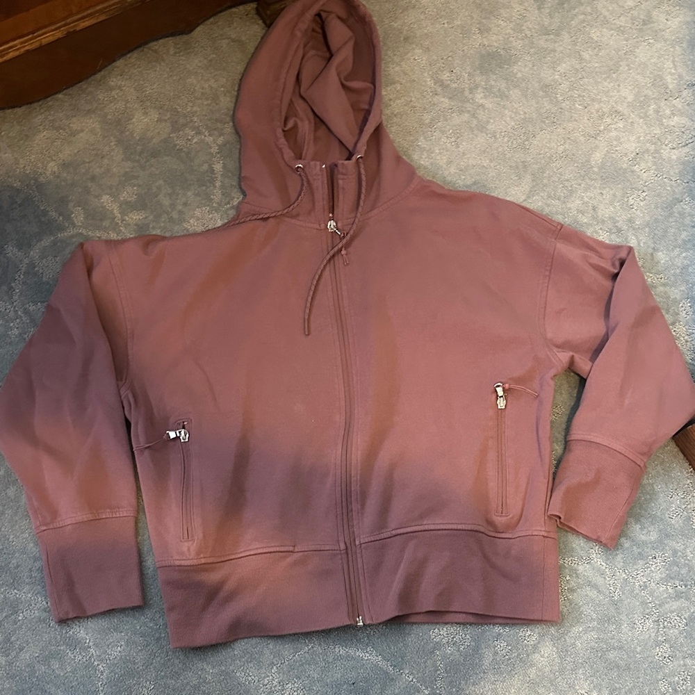 Old Navy Active Dynamic Fleece in Deep Purple